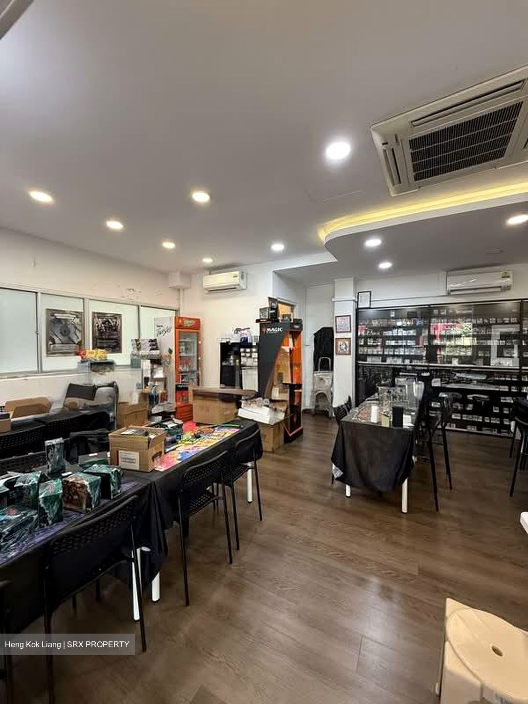 Hong Lim Complex (D1), Retail #598089311